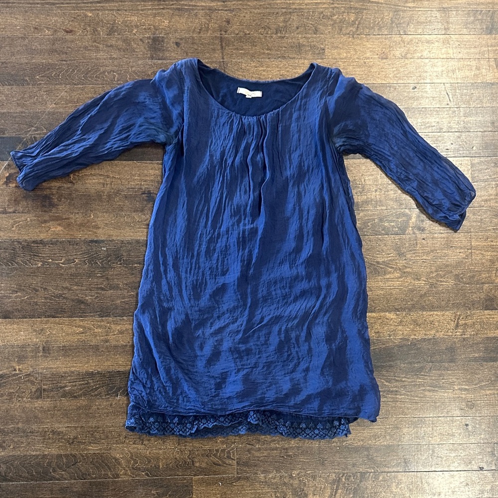 Elegant Silk Blue Navy Tunic Shirt with Lace Detailing Size Medium